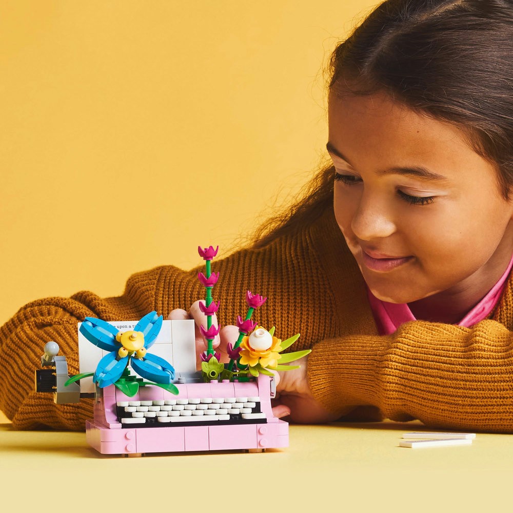 LEGO Creator Macchina da Scrivere con Fiori Fantàsia