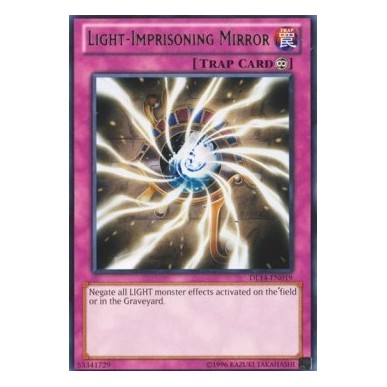 Light-Imprisoning Mirror (V.2 - Green)